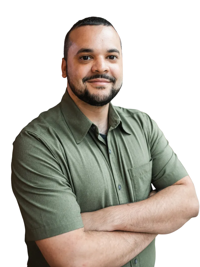 Professional photo of the smiling owner of SilverForce, Edgar Silver